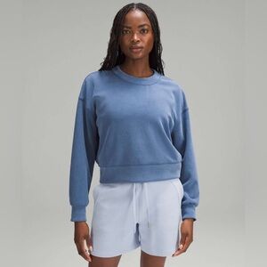 Women’s Lululemon Softstreme Perfectly Oversized Cropped Crew size 4. Pitch blue